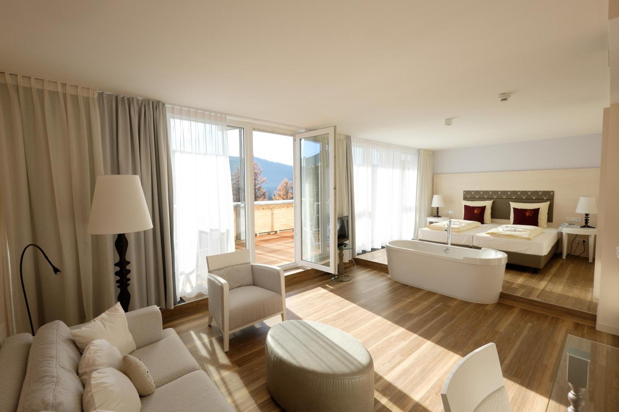 Hotel Baeren Titisee Rom bilde
